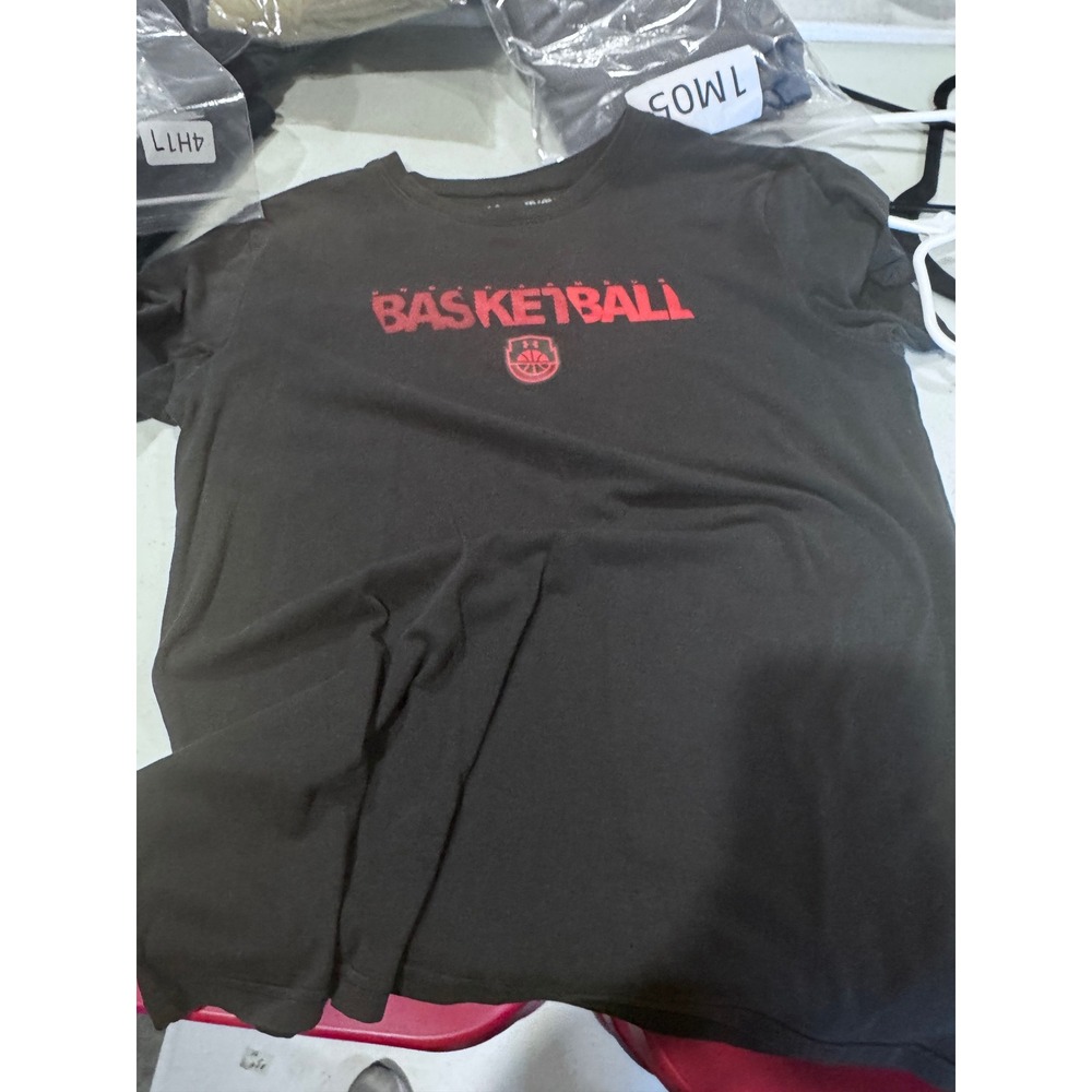Under Armour HeatGear Basketball Graphic Tee Black Red Mens Small Youth XL 4H17